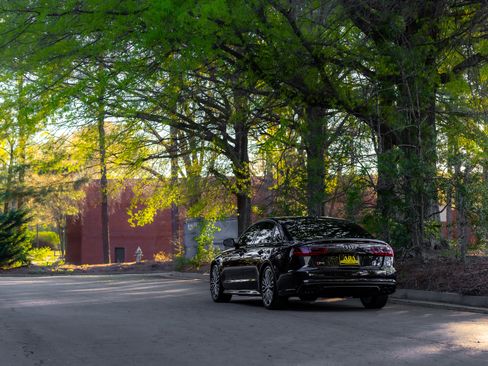 Used 2017 Audi S6 Premium Plus w/ S6 Sport Package image 38