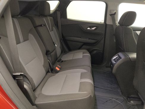 Used 2024 Chevrolet Blazer LT w/ Convenience Package FWD image 19