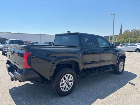 Used 2025 Toyota Tacoma SR RWD image 4