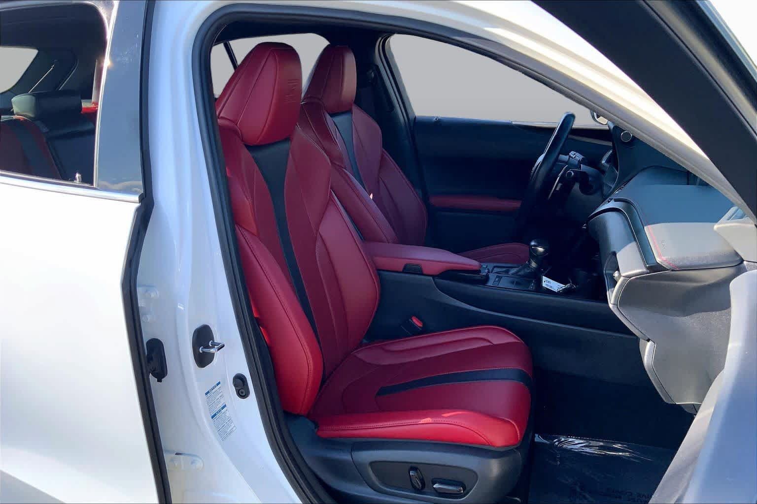 Used 2019 Lexus UX 250h F Sport AWD/4WD image 9