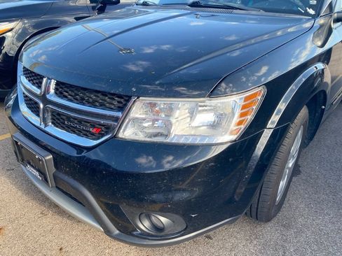 Used 2019 Dodge Journey SE FWD image 15