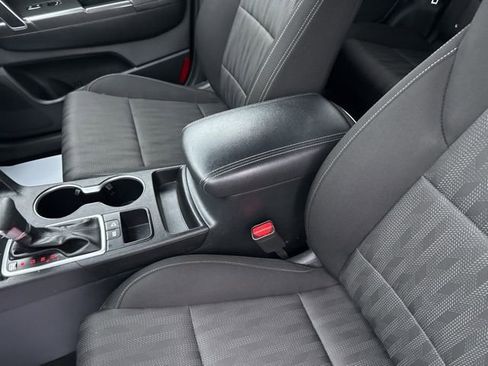 Used 2020 Kia Sportage LX image 24