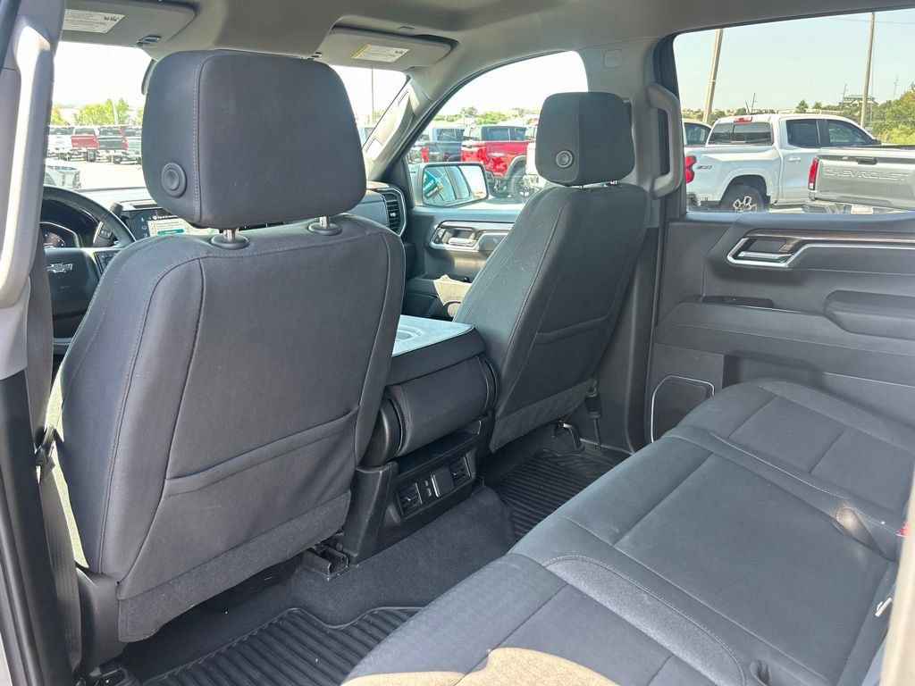 Used 2026 Chevrolet Silverado 1500 RST AWD/4WD image 37