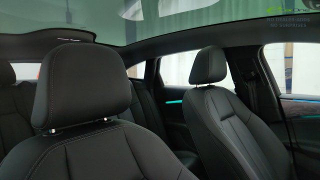 Used 2025 Audi A6 e-tron Premium Plus w/ Premium Plus RWD image 37