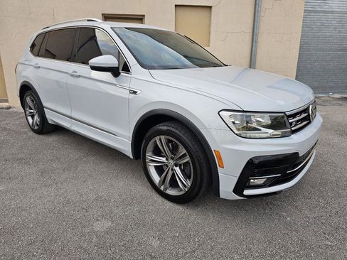 Used 2019 Volkswagen Tiguan SEL R-Line FWD image 11