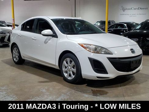 Used 2011 MAZDA MAZDA3 i Touring FWD image 3