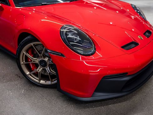Certified 2024 Porsche 911 GT3 RWD image 17