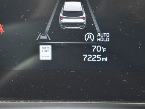 Used 2024 Kia Sportage EX FWD image 15