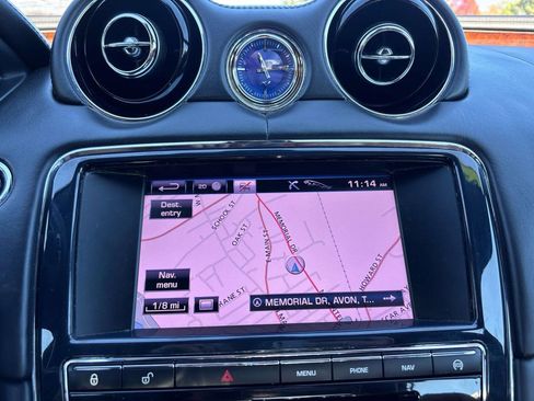 Used 2013 Jaguar XJ image 20