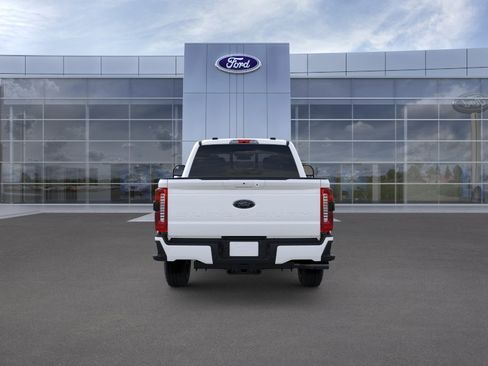 New 2026 Ford F250 Lariat w/ Black Appearance Package AWD/4WD image 5