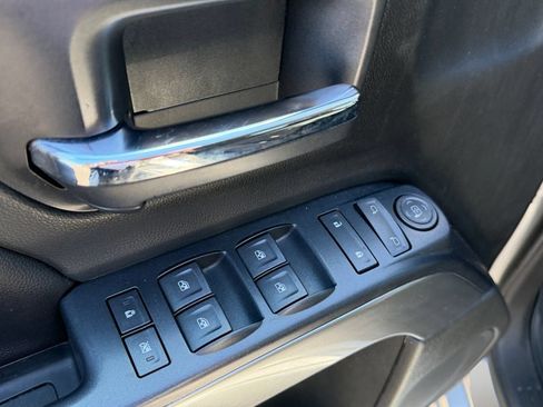 Used 2017 Chevrolet Silverado 1500 LT AWD/4WD image 21