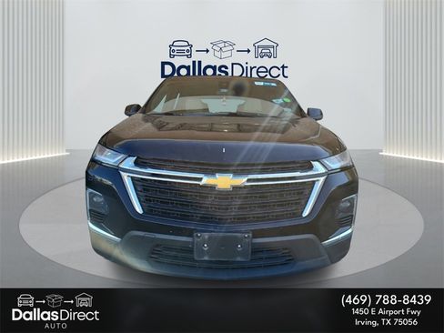 Used 2022 Chevrolet Traverse LS image 3