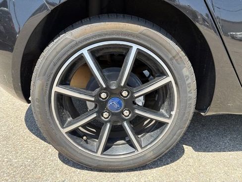 Used 2015 Ford Fiesta SE FWD image 22