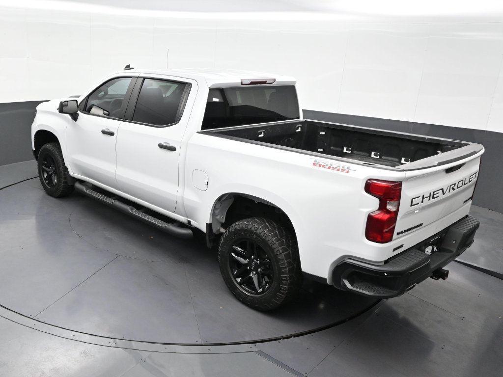 Used 2023 Chevrolet Silverado 1500 Custom Trail Boss w/ LPO, Dark Essentials Package AWD/4WD image 17