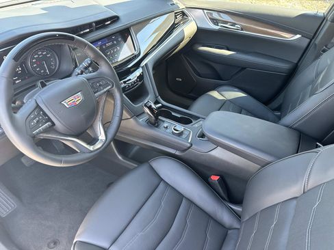 New 2025 Cadillac XT6 Premium Luxury w/ Platinum Package FWD image 23