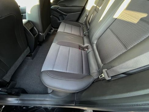 Used 2025 Chevrolet Trax LT image 25