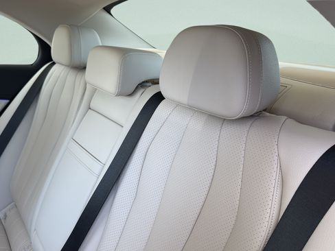 New 2026 Mercedes-Benz E 450 4MATIC Sedan image 22