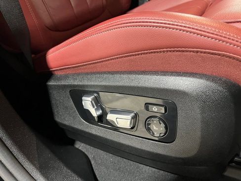 Used 2021 BMW X6 xDrive40i image 16