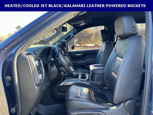 Used 2022 GMC Sierra 2500 AT4 w/ AT4 Preferred Package image 4