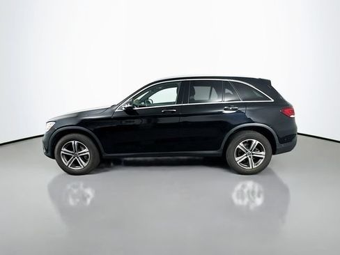 Used 2022 Mercedes-Benz GLC 300 4MATIC image 3