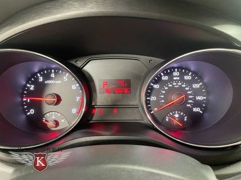 Used 2016 Kia Sedona LX w/ LX Convenience Package FWD image 16