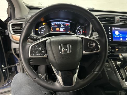 Used 2018 Honda CR-V Touring image 18