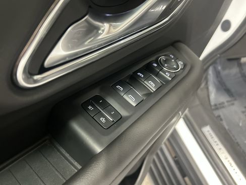 Certified 2024 Chevrolet Tahoe High Country image 25