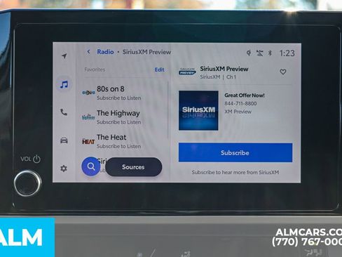 Used 2025 Toyota Camry LE image 39