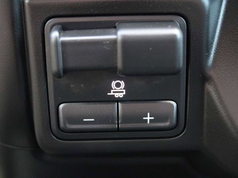 Certified 2021 Chevrolet Silverado 2500 Custom w/ Custom Value Package AWD/4WD image 20