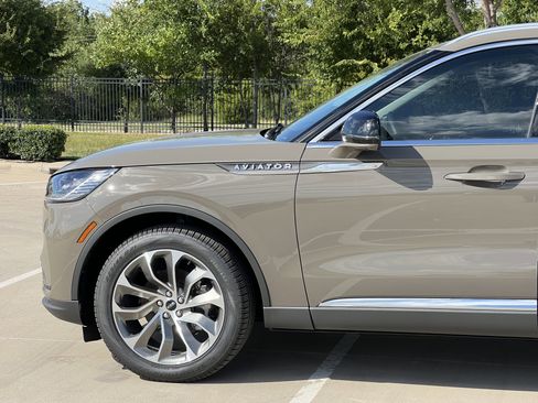 New 2025 Lincoln Aviator Reserve w/ Illumination Package image 5