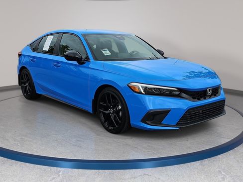 Used 2024 Honda Civic Sport image 3