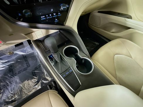 Used 2023 Toyota Camry LE image 21