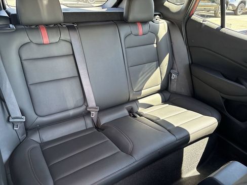 Certified 2024 Chevrolet Trax RS FWD image 31