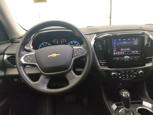Used 2020 Chevrolet Traverse LS FWD image 22