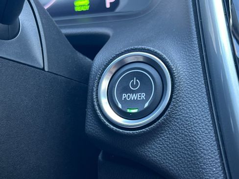 Used 2023 Chevrolet Bolt EUV Premier w/ Sun & Sound Package FWD image 33