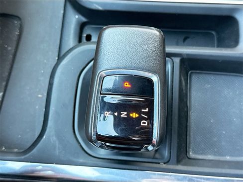 Used 2022 GMC Sierra 1500 SLT w/ SLT Premium Plus Package image 17