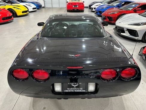 Used 2002 Chevrolet Corvette Z06 w/ Memory Pkg image 8