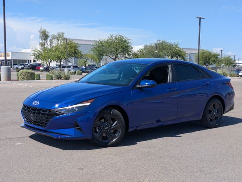 Used 2023 Hyundai Elantra SEL FWD image 31