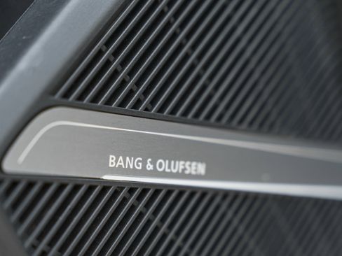 Used 2024 Audi SQ5 Prestige w/ Prestige Package image 24