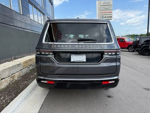Used 2025 Jeep Grand Wagoneer 4WD image 4
