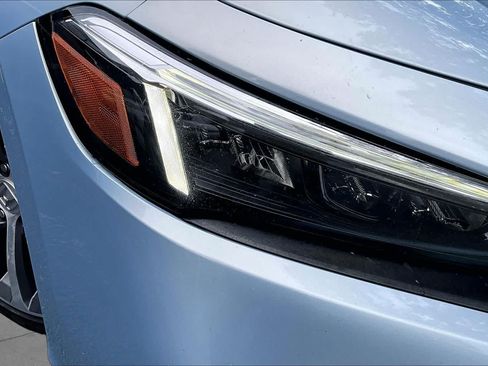 Used 2022 Honda Civic Touring image 28