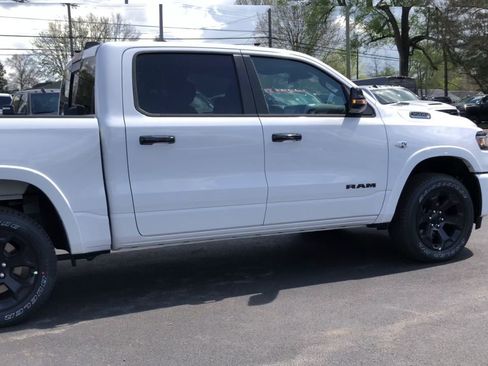 New 2026 RAM 1500 4x4 Crew Cab image 8
