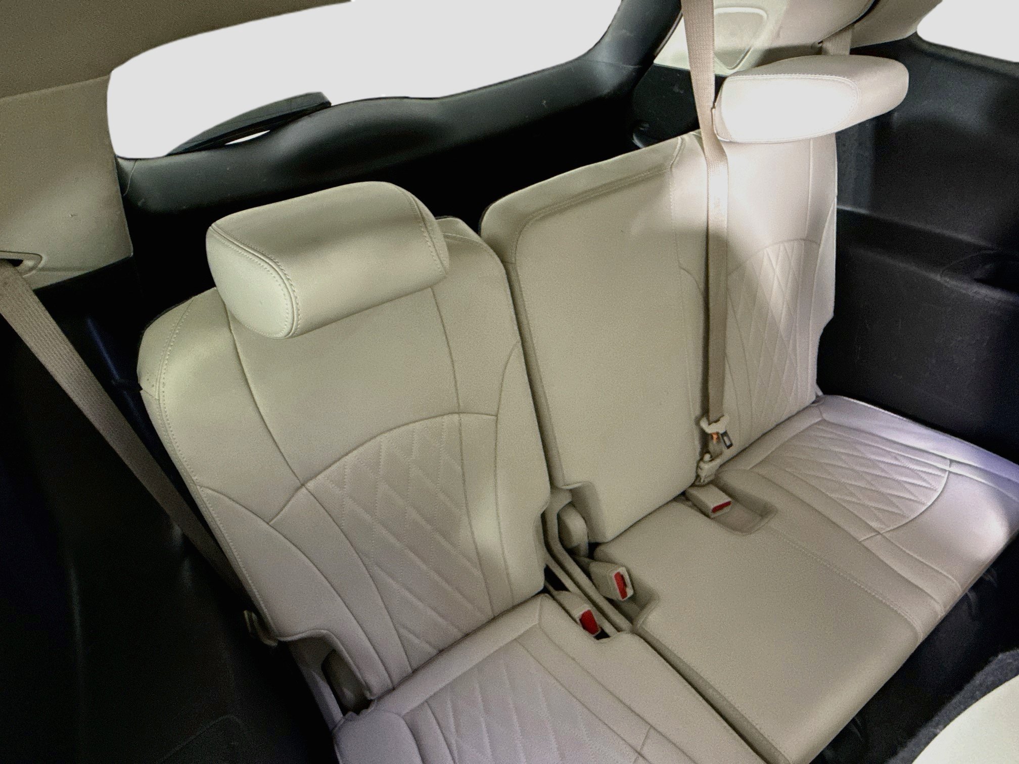 Used 2023 Buick Enclave Avenir w/ Trailering Package, 5000 lbs. AWD/4WD image 29