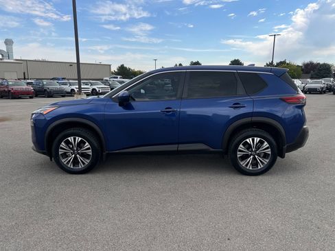 Used 2023 Nissan Rogue SV AWD/4WD image 6