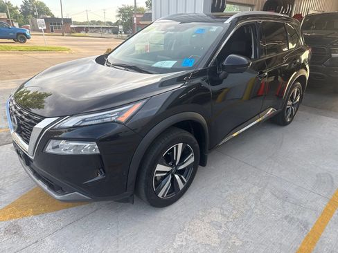 Used 2023 Nissan Rogue SL w/ SL Premium Package AWD/4WD image 2