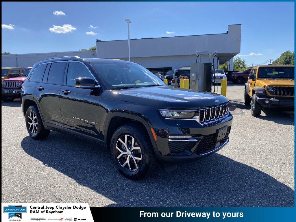 Certified 2023 Jeep Grand Cherokee Limited AWD/4WD image 1
