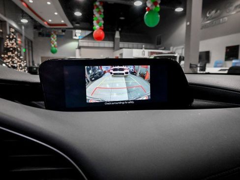 Used 2021 MAZDA MAZDA3 s image 34