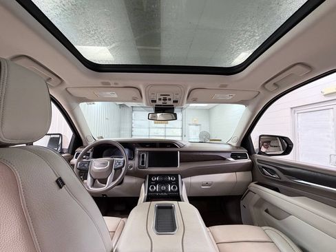 Used 2023 GMC Yukon XL Denali w/ LPO, Floor Liner Package AWD/4WD image 28