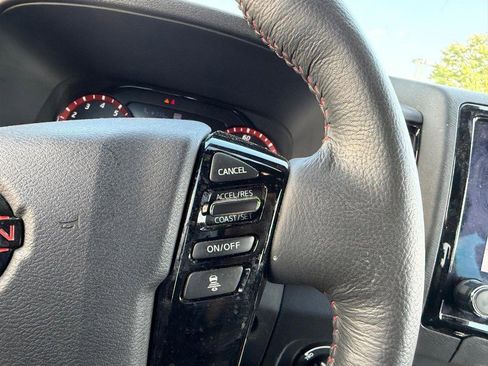 Used 2024 Nissan Frontier PRO-4X w/ Pro Convenience Package image 11