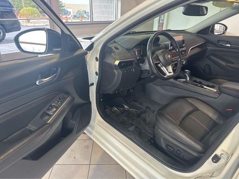Used 2022 Nissan Altima 2.5 SR AWD/4WD image 17